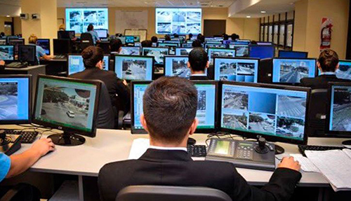 Intiman por infracciones de tránsito registradas mediante cámaras policiales de la ciudad de Córdoba