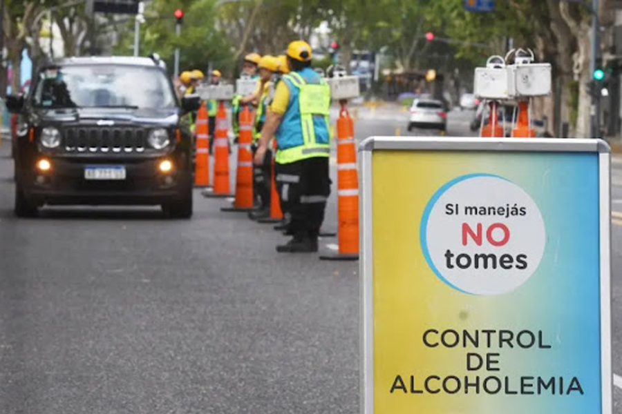 8 de cada 10 conductores estan de acuerdo con que se hagan controles de alcoholemia y se apliquen multas