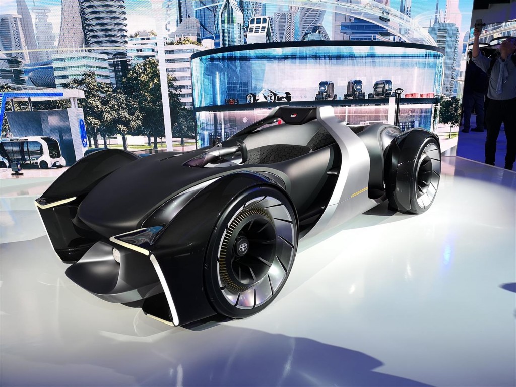 La movilidad del futuro con conducción inteligente y aportes colaborativos