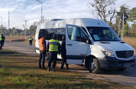 Fiscal solicita que el conductor de una “coronacombi” declare ante la Justicia Federal y le embarguen el vehiculo