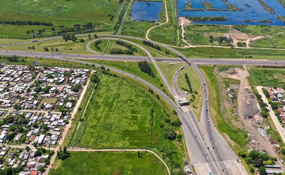 Multas de hasta $ 15.000 por no pagar peaje en la AU Buenos Aires-La Plata