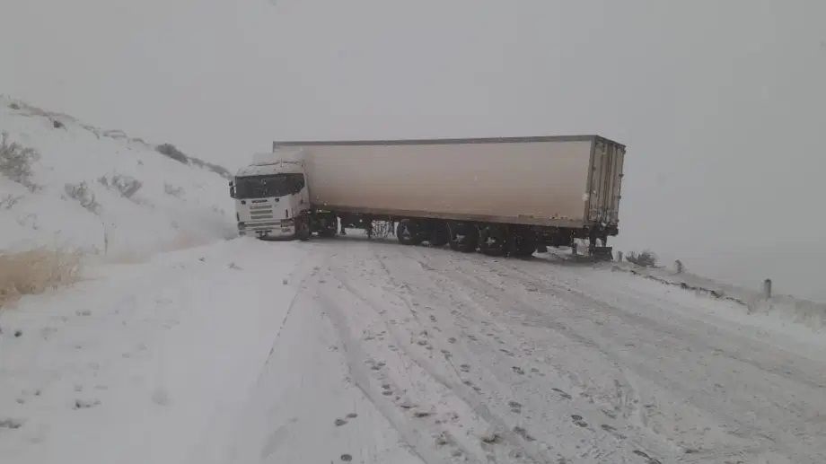 Se mantienen intransitables algunas rutas de Neuquén por el temporal